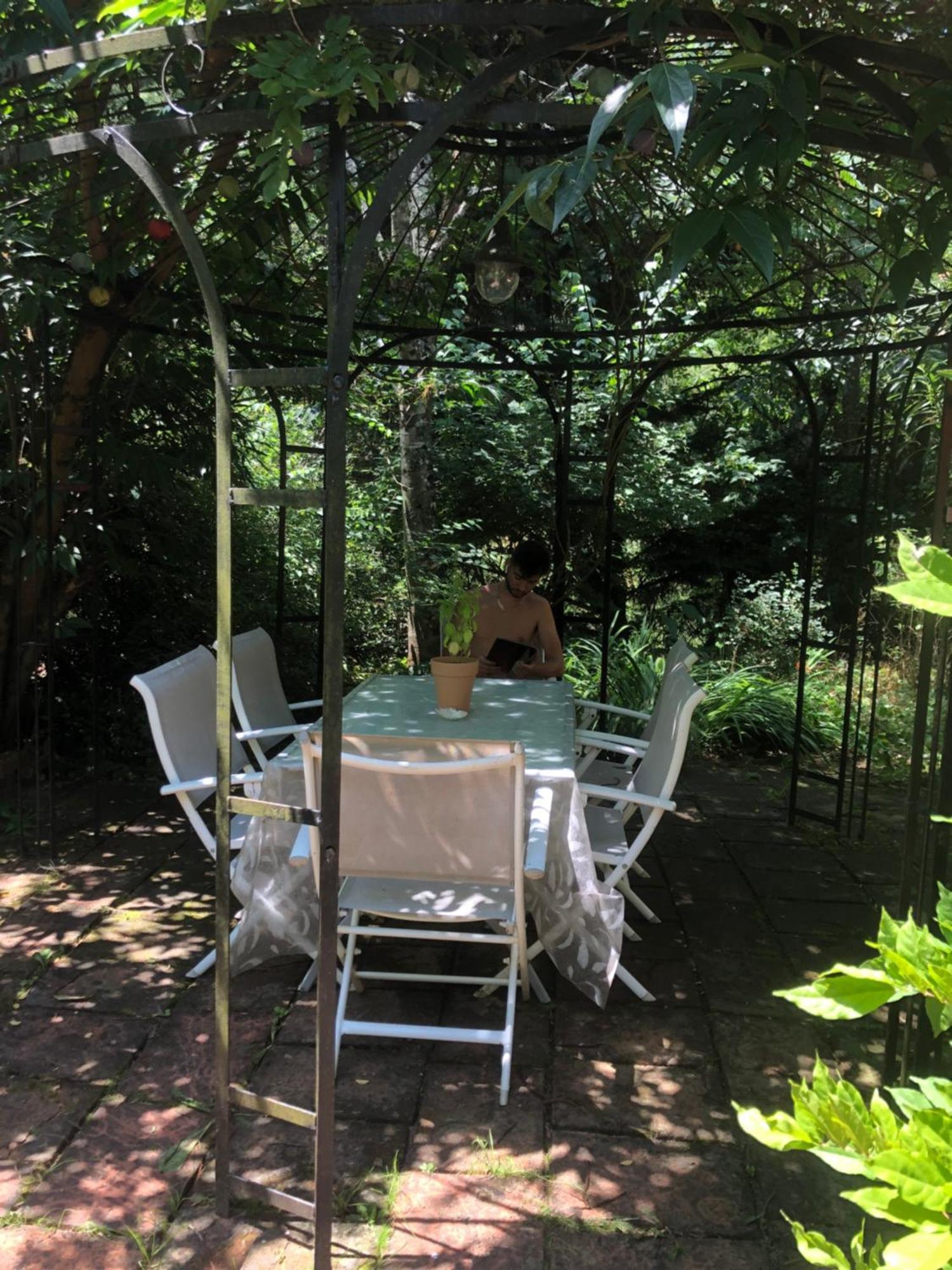 Domaine Pierrot Bed & Breakfast Laujuzan Exterior photo